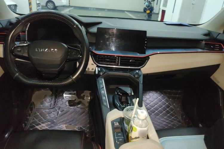 Used Lynk & Co 06 2020 1.5T YAO Halo Center Console