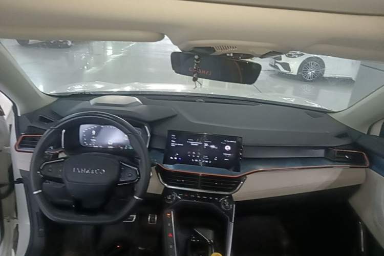 Used Lynk & Co 06 2020 1.5T YAO Halo Center Console