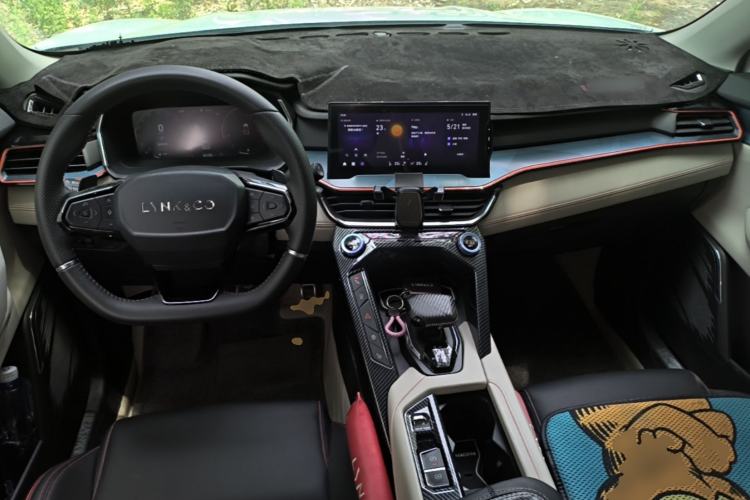 Used Lynk & Co 06 2020 1.5T YAO Halo Center Console