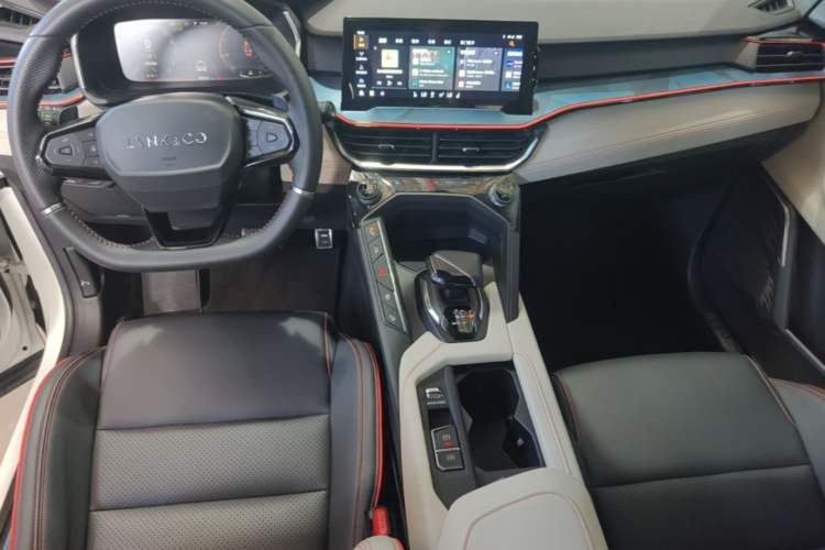 Used Lynk & Co 06 2020 1.5T YAO Halo Center Console