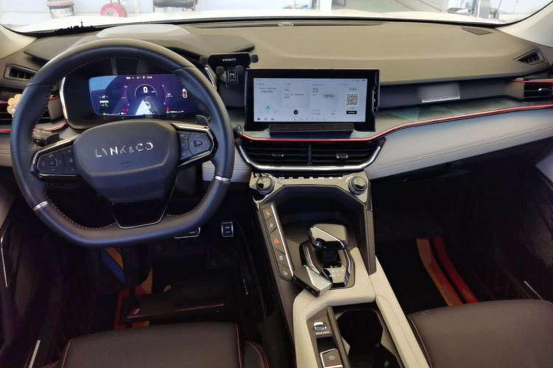 Used Lynk & Co 06 2020 1.5T YAO Halo Center Console