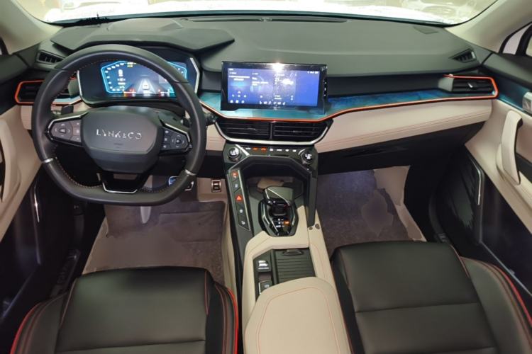 Used Lynk & Co 06 2020 1.5T YAO Halo Center Console