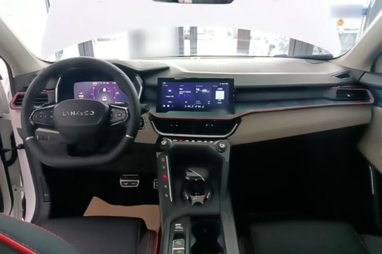 Used Lynk & Co 06 2020 1.5T YAO Halo Center Console
