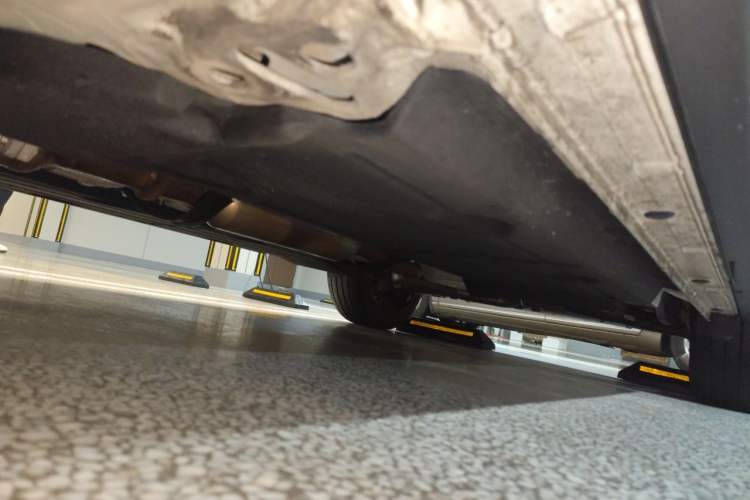 Used Lynk & Co 06 2020 1.5T YAO Halo Chassis Front Left