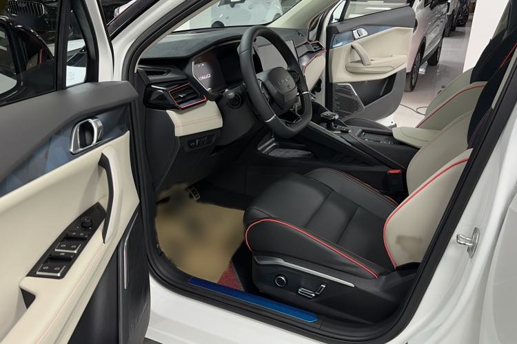 Used Lynk & Co 06 2020 1.5T YAO Halo Driver Seat