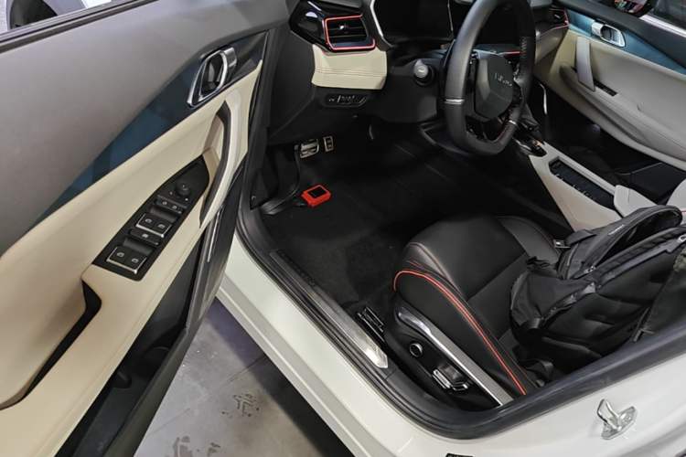 Used Lynk & Co 06 2020 1.5T YAO Halo Driver Seat