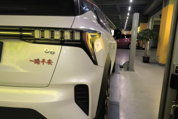 Used Lynk & Co 06 2020 1.5T YAO Halo Exterior 3