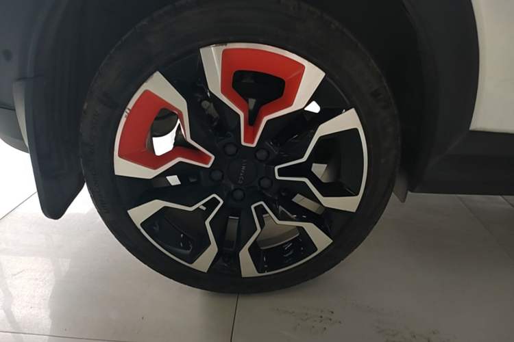 Used Lynk & Co 06 2020 1.5T YAO Halo Exterior 5