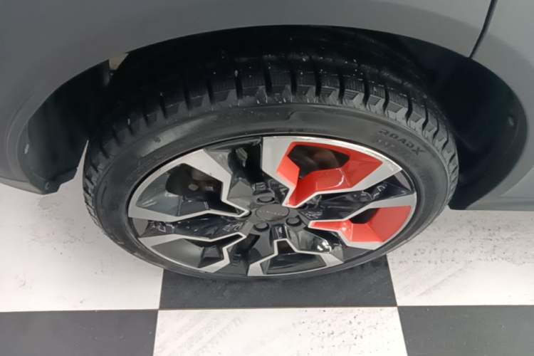 Used Lynk & Co 06 2020 1.5T YAO Halo Exterior 5