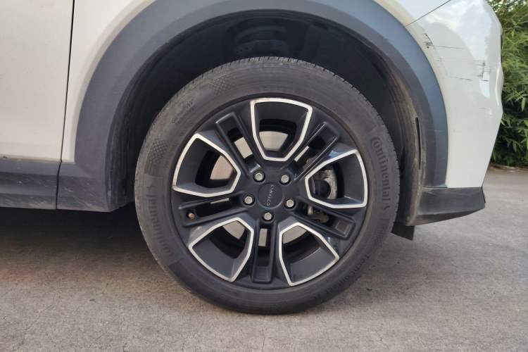 Used Lynk & Co 06 2020 1.5T Type Plus Exterior 7