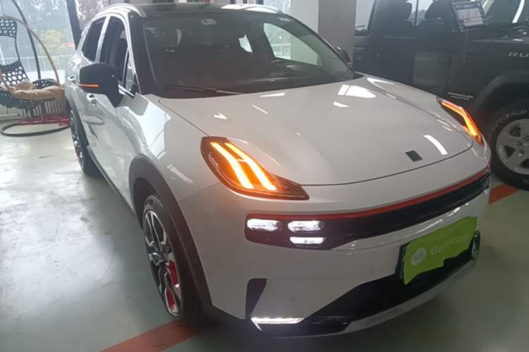 Used Lynk & Co 06 2020 1.5T YAO Halo Front Right 45 Deg