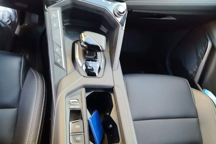 Used Lynk & Co 06 2020 1.5T JinPro model Gear Lever
