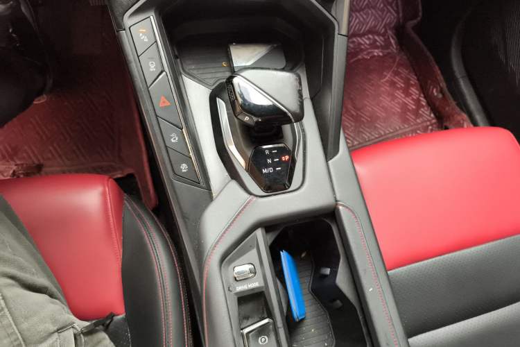 Used Lynk & Co 06 2020 1.5T JinPro model Gear Lever