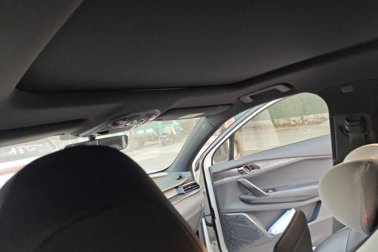 Used Lynk & Co 06 2020 1.5T JinPro model Headliner
