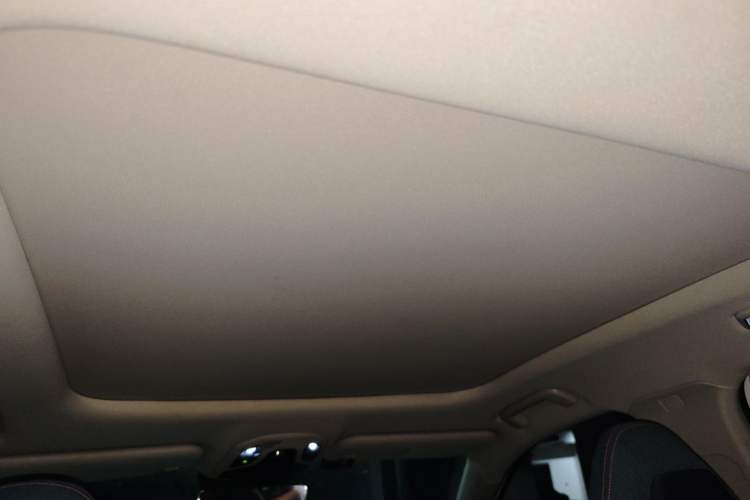Used Lynk & Co 06 2020 1.5T YAO Halo Headliner