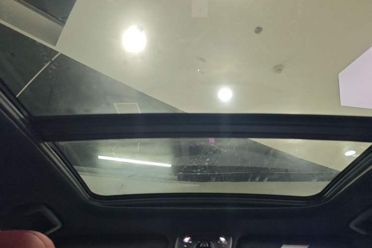 Used Lynk & Co 06 2020 1.5T JinPro model Headliner