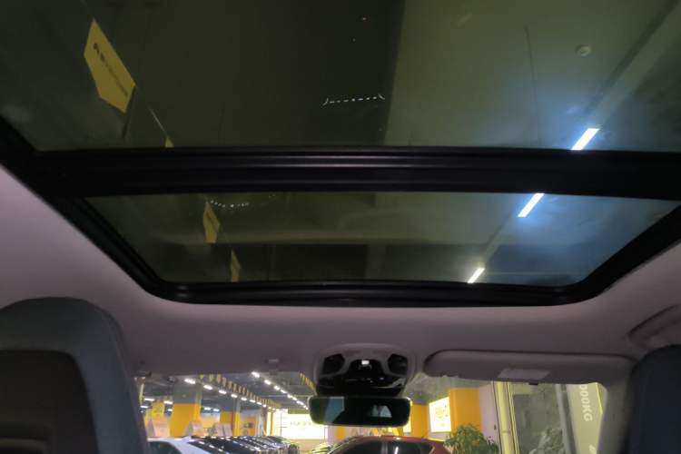 Used Lynk & Co 06 2020 1.5T YAO Halo Headliner