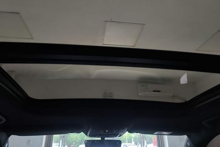Used Lynk & Co 06 2020 1.5T JinPro model Headliner