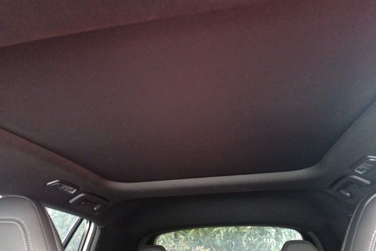 Used Lynk & Co 06 2020 1.5T JinPro model Headliner
