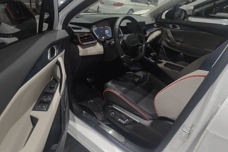Used Lynk & Co 06 2020 1.5T YAO Halo Interior 1