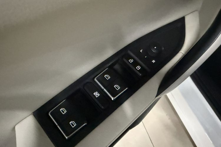 Used Lynk & Co 06 2020 1.5T Type Plus Interior 1