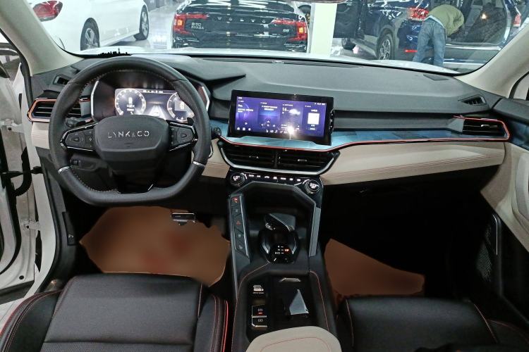 Used Lynk & Co 06 2020 1.5T YAO Halo Interior 2