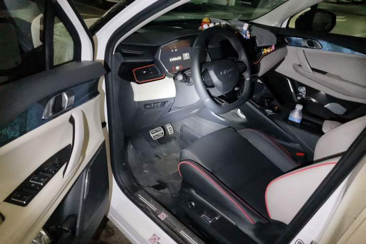 Used Lynk & Co 06 2020 1.5T YAO Halo Interior 3