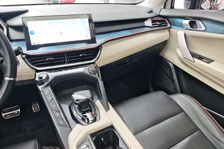 Used Lynk & Co 06 2020 1.5T YAO Halo Interior 3
