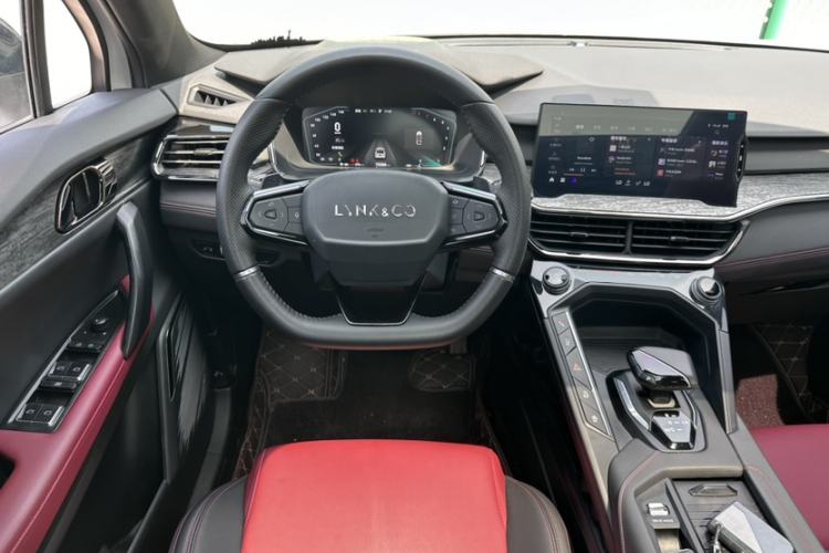 Used Lynk & Co 06 2020 1.5T JinPro model Interior 4