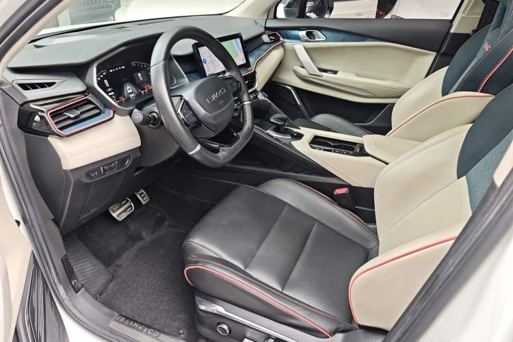 Used Lynk & Co 06 2020 1.5T YAO Halo Interior 4