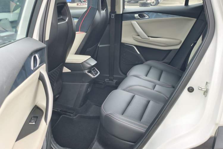 Used Lynk & Co 06 2020 1.5T YAO Halo Interior 5