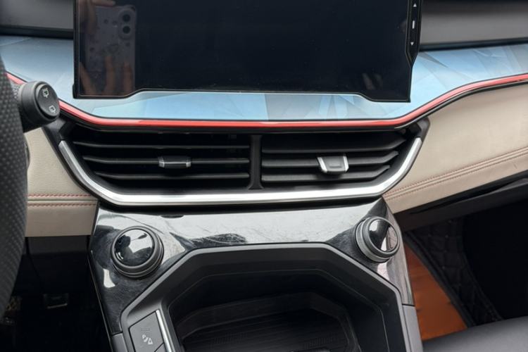 Used Lynk & Co 06 2020 1.5T YAO Halo Interior 7