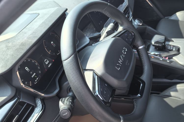 Used Lynk & Co 06 2020 1.5T JinPro model Interior 8