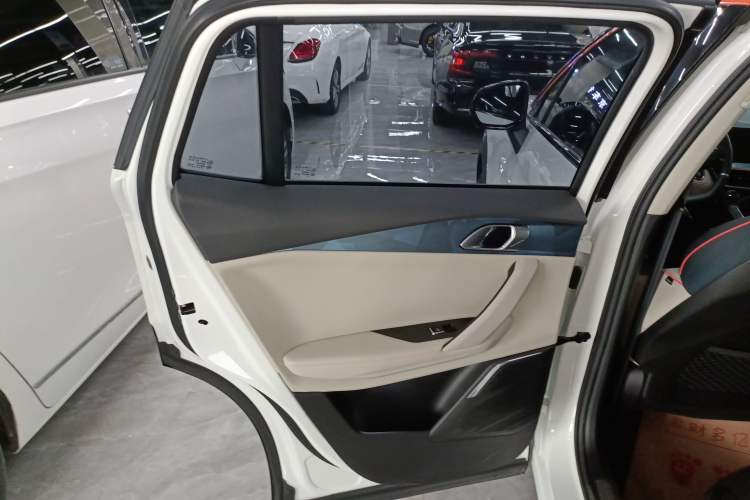 Used Lynk & Co 06 2020 1.5T YAO Halo Interior 8