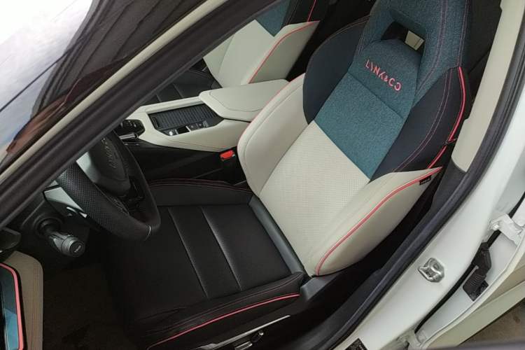 Used Lynk & Co 06 2020 1.5T YAO Halo Left Front Seat