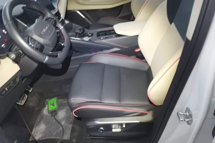 Used Lynk & Co 06 2020 1.5T YAO Halo Left Front Seat