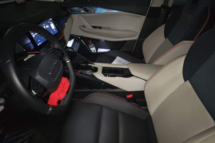 Used Lynk & Co 06 2020 1.5T YAO Halo Left Front Seat