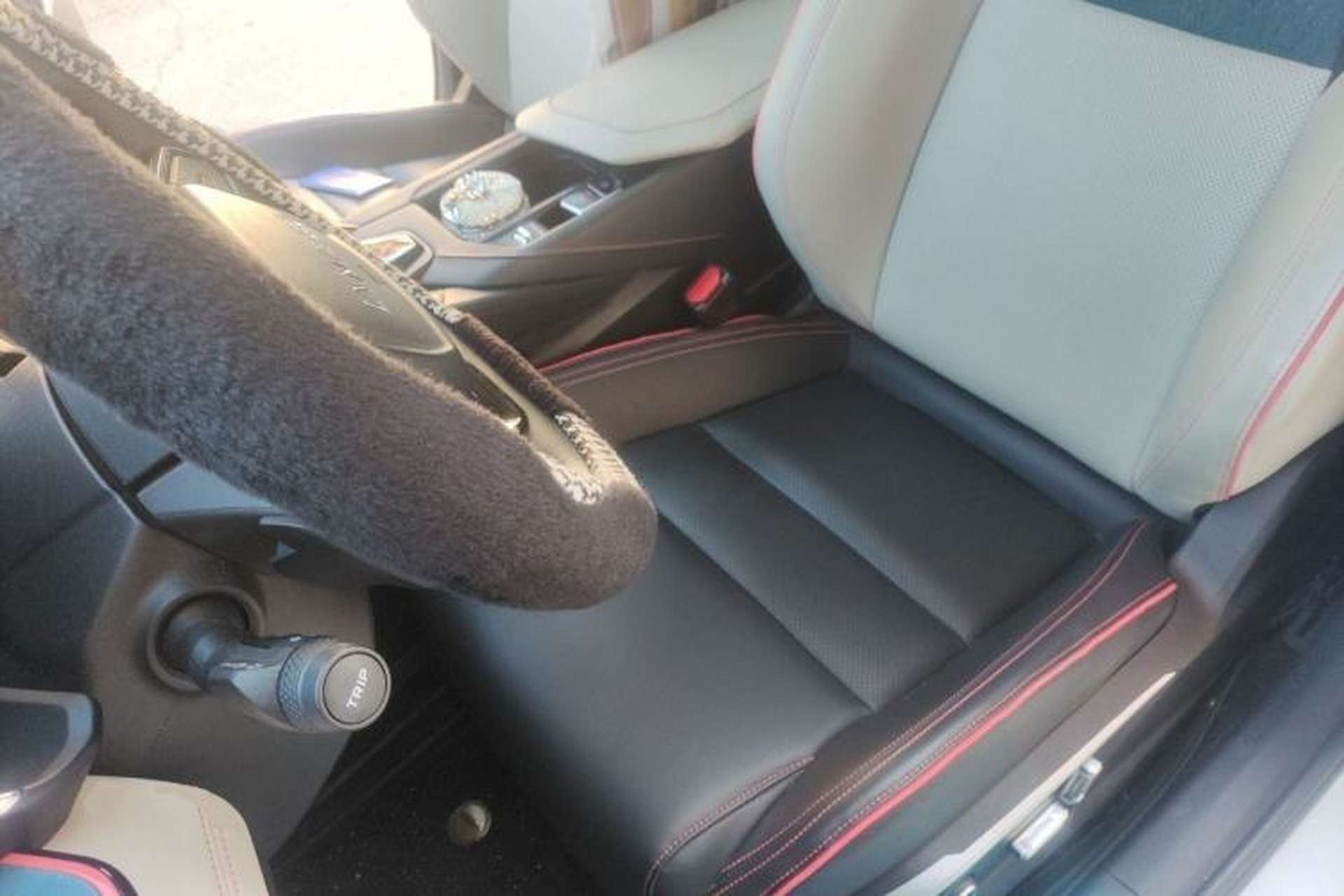 Used Lynk & Co 06 2020 1.5T YAO Halo Left Front Seat