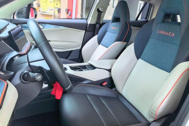 Used Lynk & Co 06 2020 1.5T YAO Halo Left Front Seat