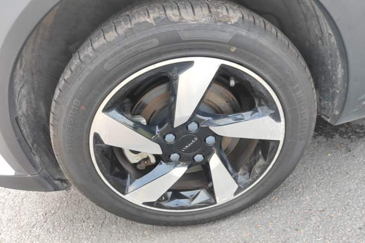 Used Lynk & Co 06 2020 1.5T JinPro model Left Front Wheel Hub