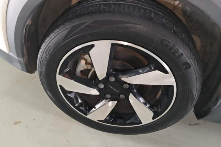Used Lynk & Co 06 2020 1.5T JinPro model Left Front Wheel Hub