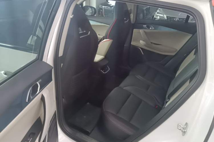 Used Lynk & Co 06 2020 1.5T YAO Halo Left Rear Seat