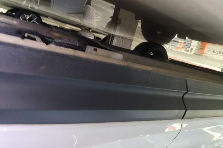 Used Lynk & Co 06 2020 1.5T YAO Halo Left Side Sill