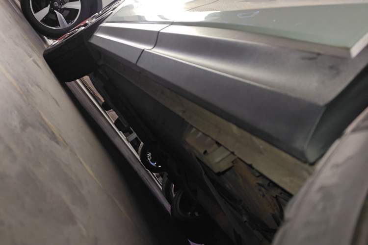 Used Lynk & Co 06 2020 1.5T YAO Halo Left Side Sill