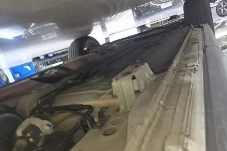 Used Lynk & Co 06 2020 1.5T YAO Halo Left Side Sill