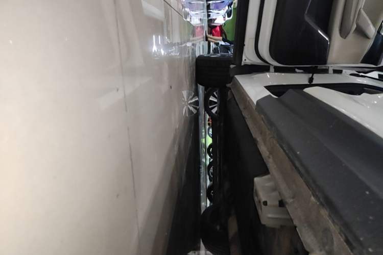 Used Lynk & Co 06 2020 1.5T YAO Halo Left Side Sill