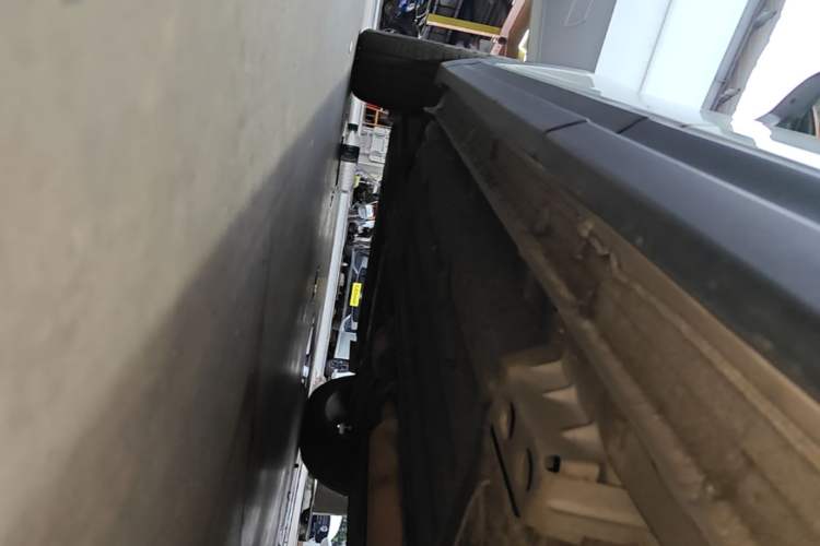 Used Lynk & Co 06 2020 1.5T YAO Halo Left Side Sill