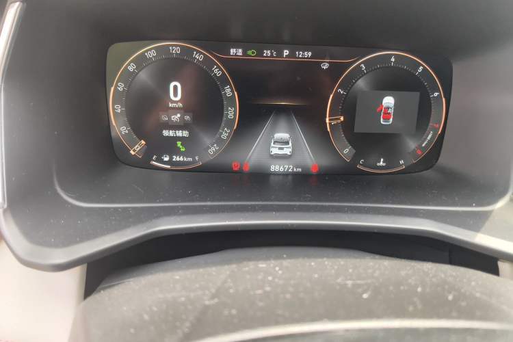 Used Lynk & Co 06 2020 1.5T YAO Halo Odometer Close Up