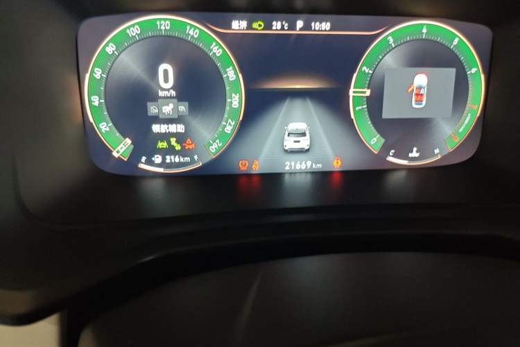 Used Lynk & Co 06 2020 1.5T YAO Halo Odometer Close Up