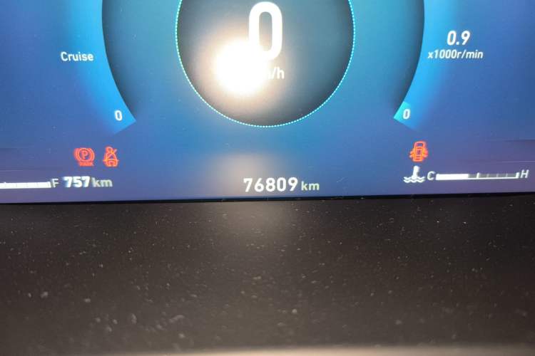 Used Lynk & Co 06 2020 1.5T YAO Halo Odometer Close Up